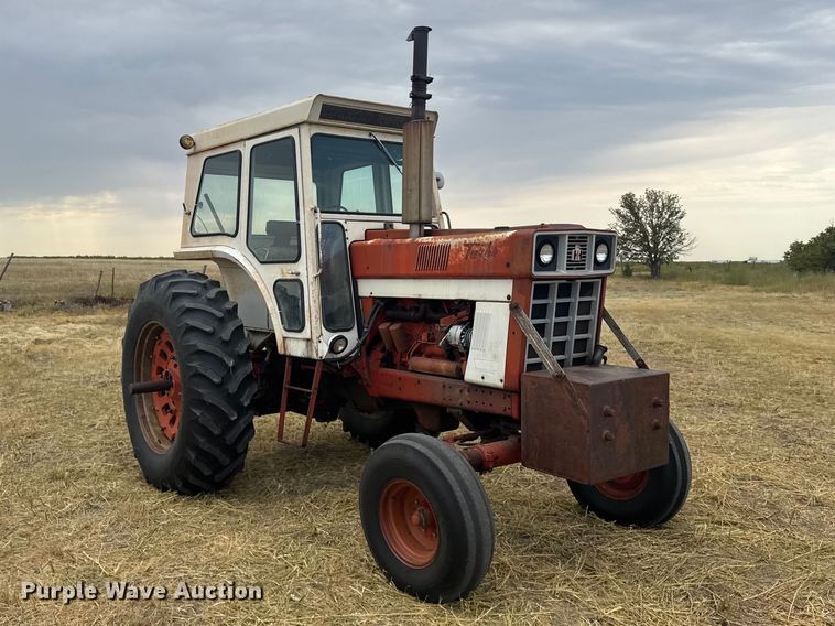 1973 International Harvester 1066 Tractor - photo 3