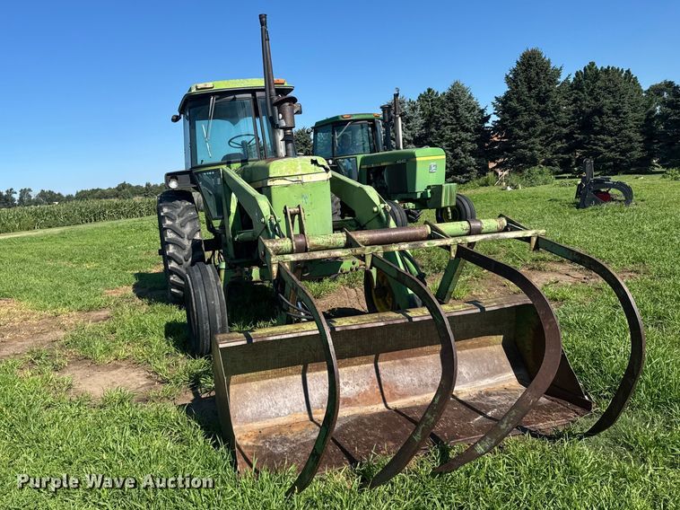 John Deere 4230 Tractor - photo 3