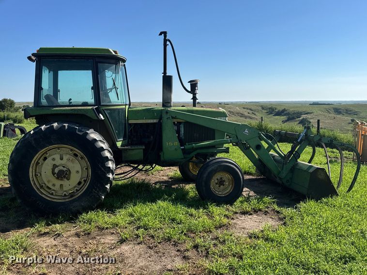 John Deere 4230 Tractor - photo 4