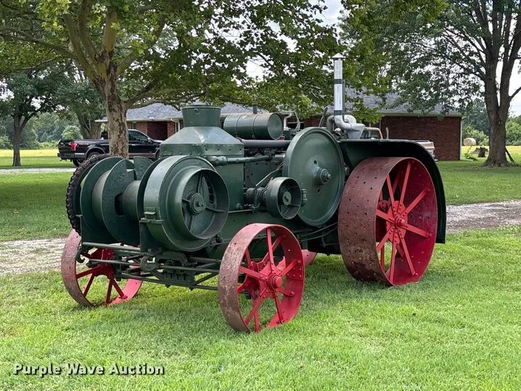 1926 Advance-Rumely OilPull M 20/35  Tractor