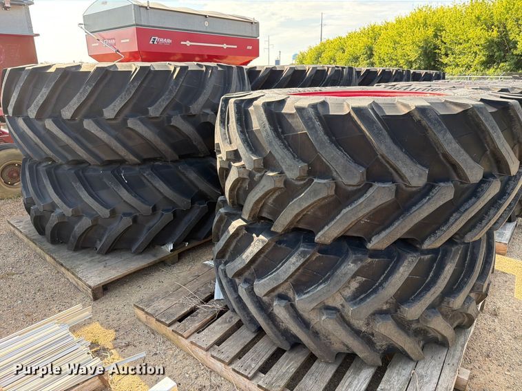 (4) Fendt 1050 Tractor Tires And Wheels - photo 3