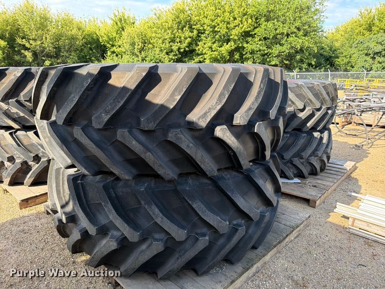 (4) Fendt 1050 Tractor Tires And Wheels - photo 5