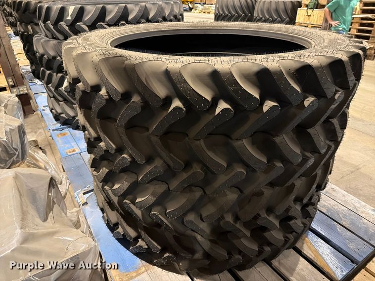 (4) Goodyear Ultra Sprayer VF320/90R50 Tires - photo 4