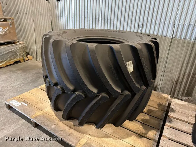 Goodyear Optitourqe Vaf1050/50R32CFO Tire