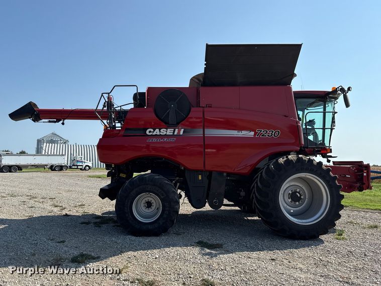 2013 Case IH 7230 Combine - photo 4