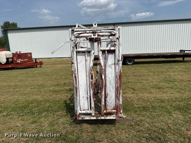 Livestock Chute - photo 2