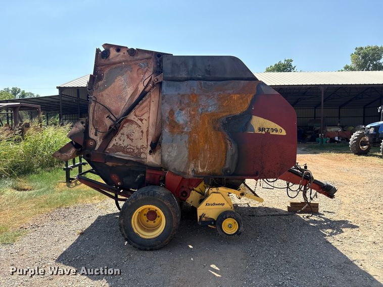 2008 New Holland BR7090 Round Baler - photo 4