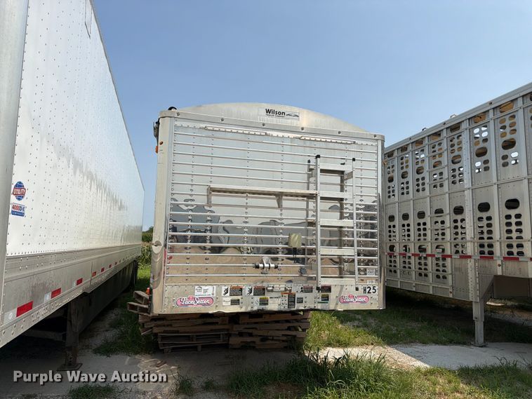 2013 Wilson Trailer Co. DWH-550 Grain Trailer - photo 2