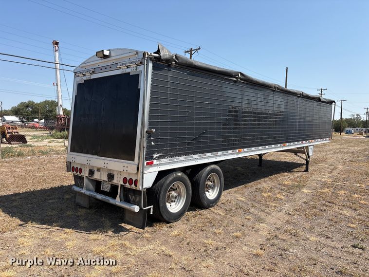 2011 Wilson DWG-550WB Grain Trailer - photo 5