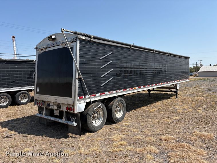 2013 Wilson DWG-550WB Grain Trailer - photo 5