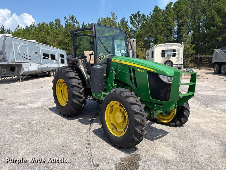 2023 John Deere 5100E MFWD Tractor - photo 3