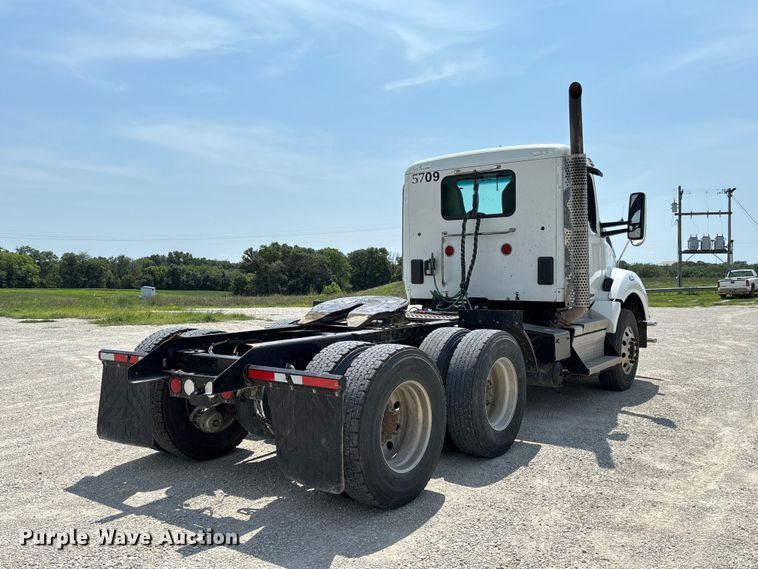2019 Kenworth T880 Semi Truck - photo 5