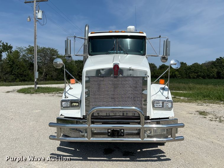 2022 Kenworth T800 Semi Truck - photo 2