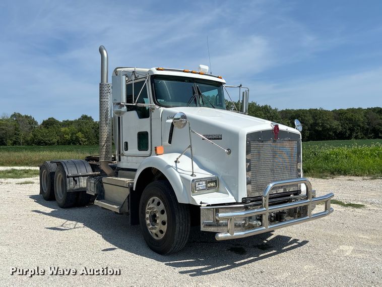 2022 Kenworth T800 Semi Truck - photo 3