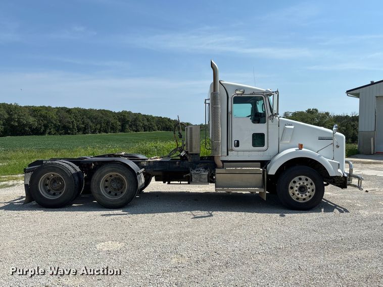 2022 Kenworth T800 Semi Truck - photo 4