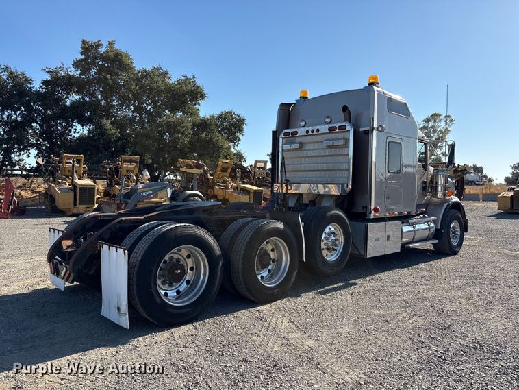 2008 Kenworth T800 Semi Truck - photo 5