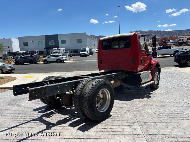 2009 International DuraStar 4300 Truck Cab And Chassis - photo 5