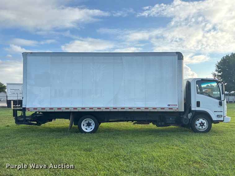 2019 Isuzu NPR Box Truck - photo 4