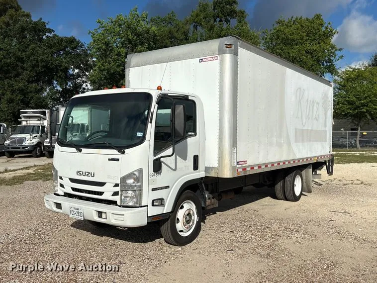 2019 Isuzu NPR Box Truck