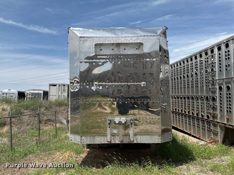 2007 Wilson PSDCL-402BH Livestock Trailer - photo 2