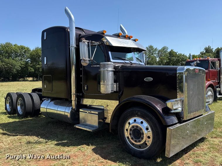 2000 Peterbilt 378 Semi Truck - photo 3