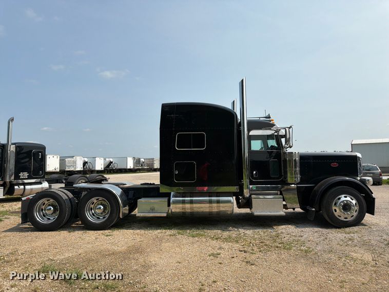 2017 Peterbilt 389 Semi Truck - photo 5