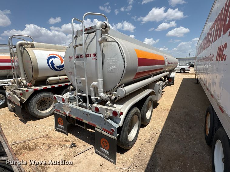 1980 Heil Fuel Trailer - photo 2