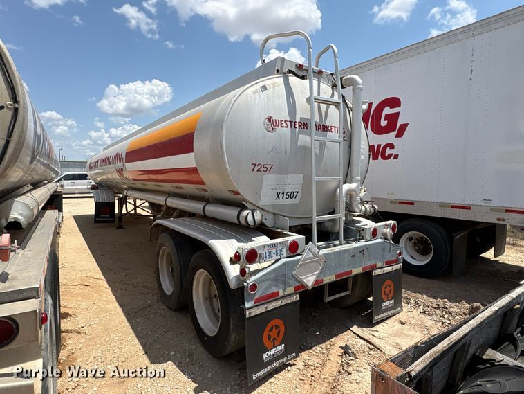 1980 Heil Fuel Trailer - photo 4
