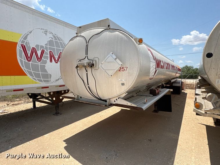 1980 Heil Fuel Trailer - photo 5