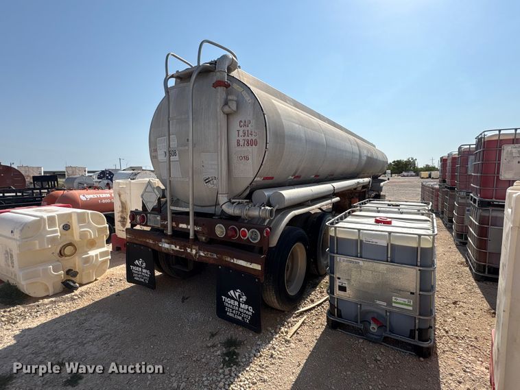 1981 Custom Trailers Fuel Trailer - photo 4