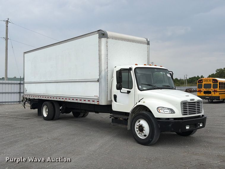 2018 Freightliner Business Class M2 Box Truck - photo 3