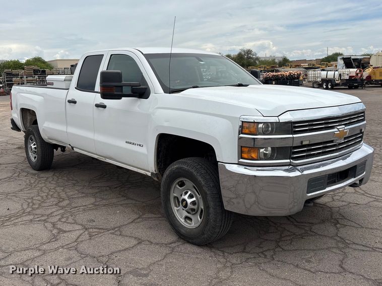 2017 Chevrolet Silverado 2500HD Ext. Cab Pickup Truck - photo 3