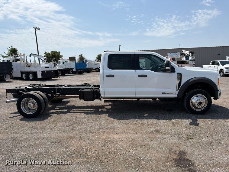 2023 Ford F550 Super Duty Crew Cab Truck Cab And Chassis - photo 4