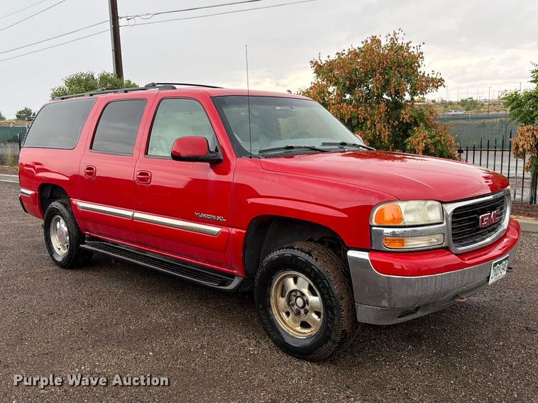 2000 GMC Yukon XL SUV - photo 3