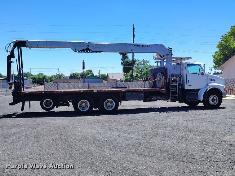 2000 Sterling L9500 Crane Truck - photo 4