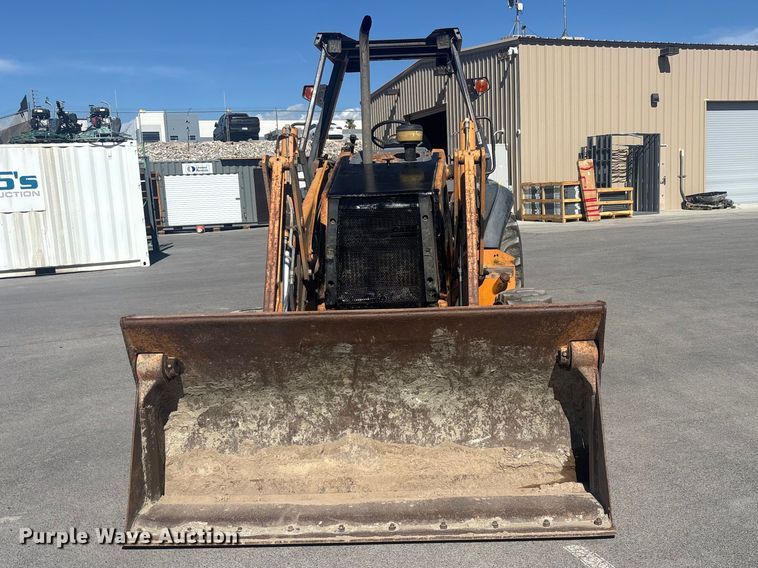 2001 Case 570MXT Landscape Tractor - photo 2