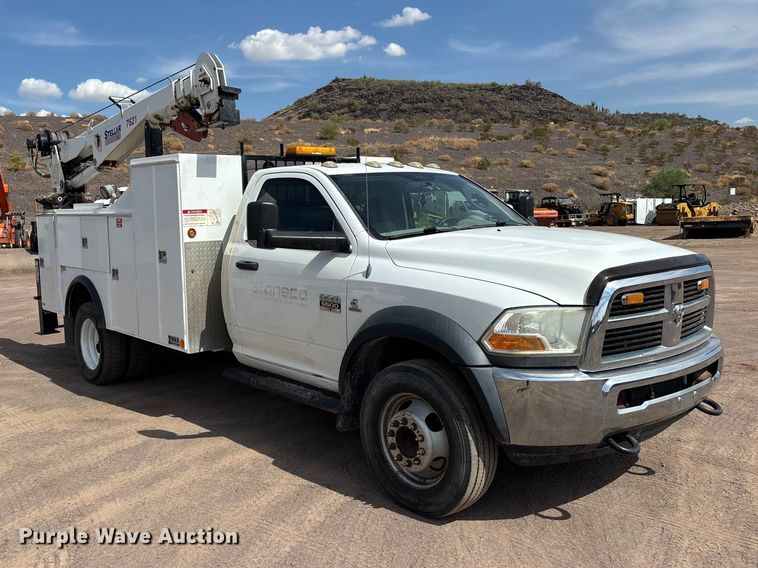 2012 Dodge Ram 5500 Utility / Service Truck - photo 3