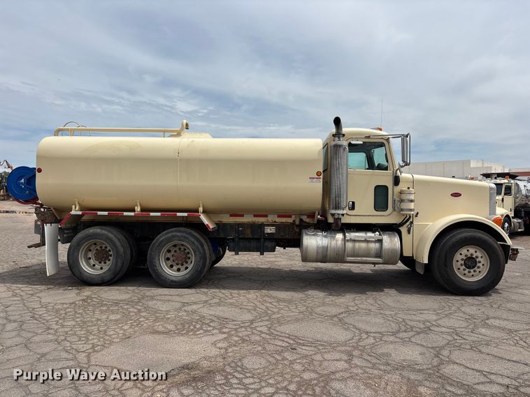 2007 Peterbilt 357 Water Truck - photo 4