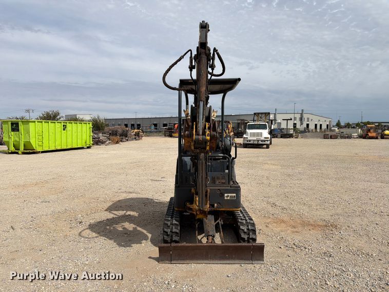 2013 John Deere 17D Mini Excavator - photo 2