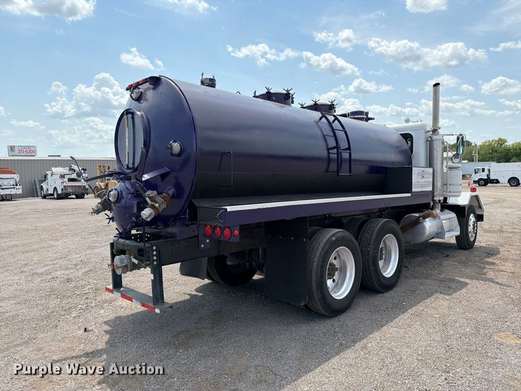 1997 Peterbilt 357 Vacuum Truck - photo 5