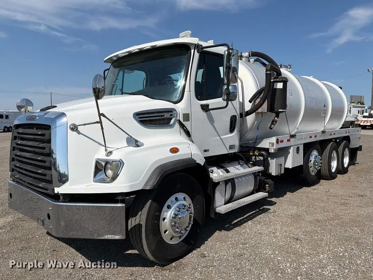 2015 Freightliner 114SD Vacuum Truck
