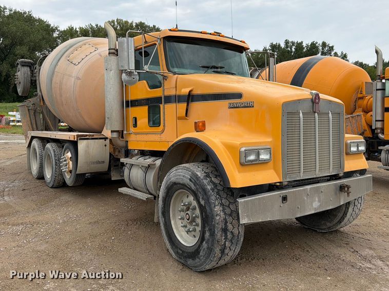 2006 Kenworth W9 Series Ready Mix Truck - photo 3