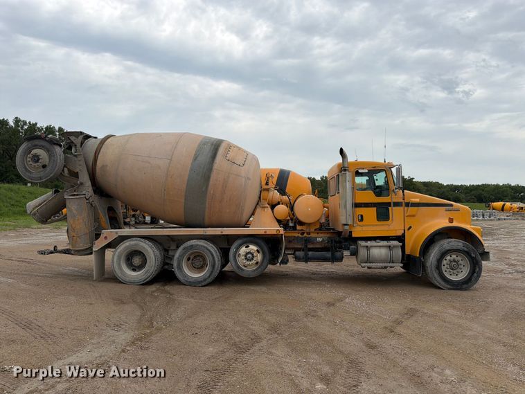 2006 Kenworth W9 Series Ready Mix Truck - photo 4