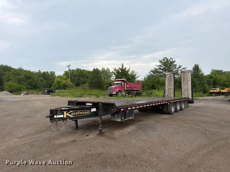 2016 Kaufman Trailers Equipment Trailer