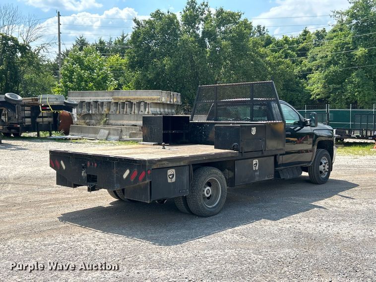 2017 Chevrolet  Silverado 3500HD Flatbed Pickup Truck - photo 5