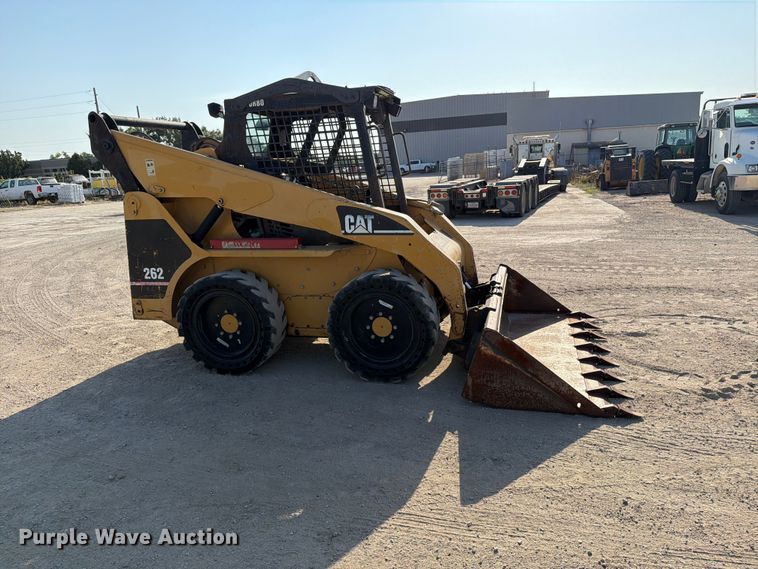 2004 Caterpillar 262 Skid Steer Loader - photo 4