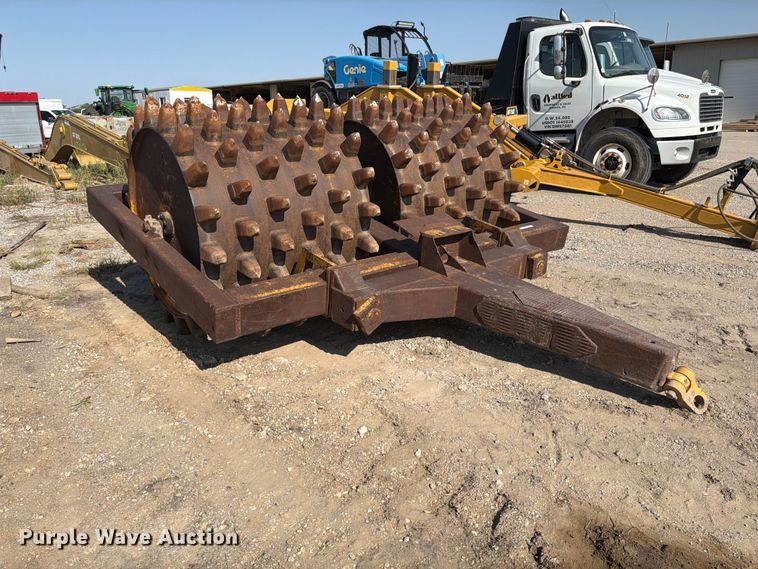 Pull Type Roller Compactor - photo 3