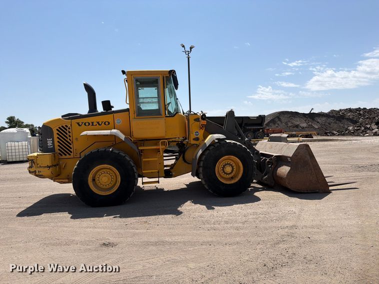 2006 Volvo L90E Wheel Loader - photo 4