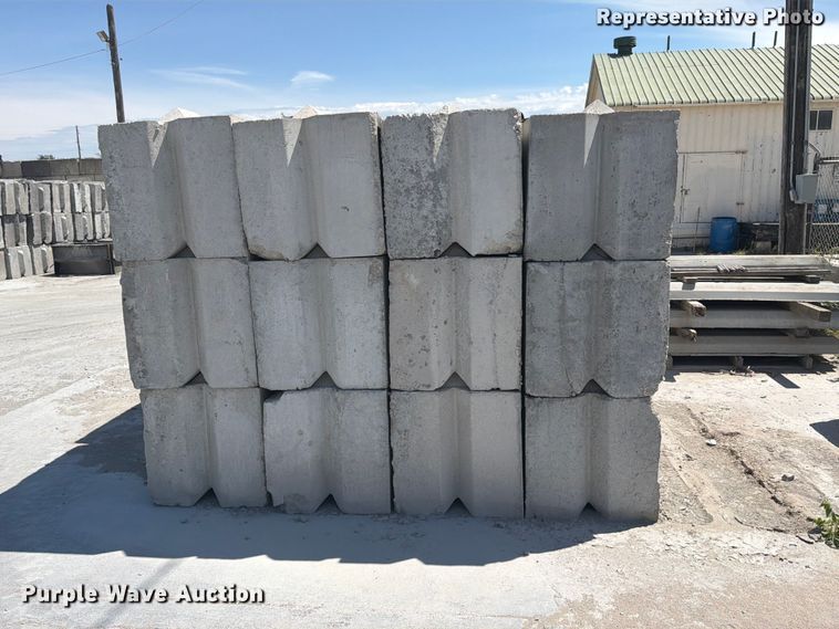 (24) Concrete Edge Bunker Blocks - photo 2