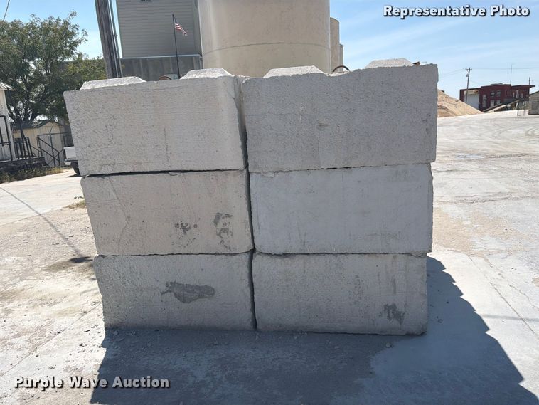 (24) Concrete Edge Bunker Blocks - photo 4